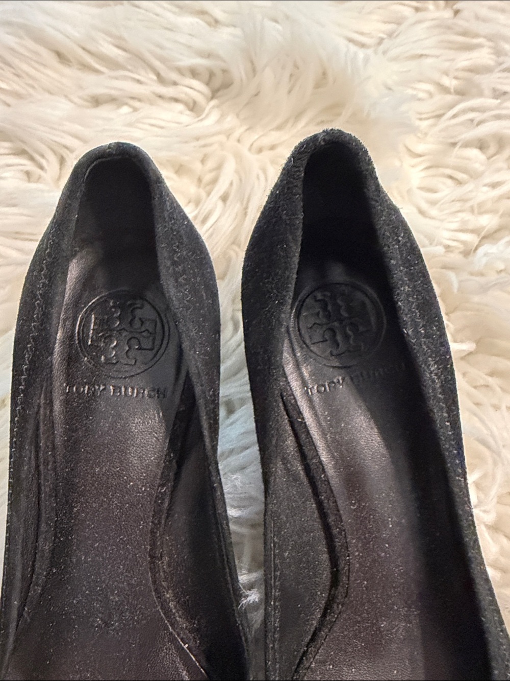 Tory Burch Black Suede Flats with Gold Logo Medallion size 7.5 fair condition - Picture 2 of 10